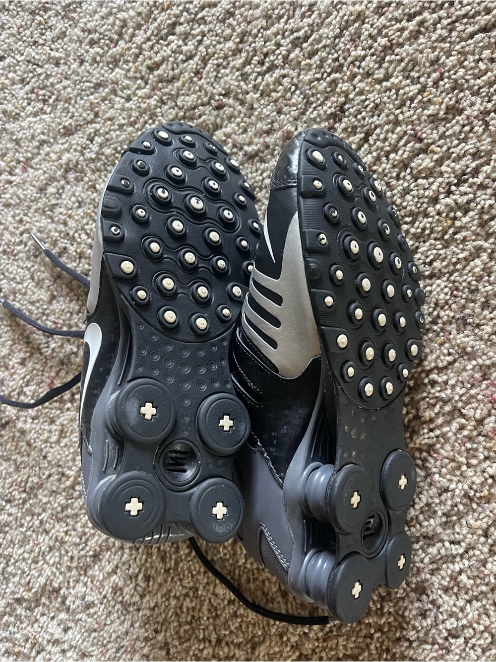Nike Black and Silver Women's Athletic Shoes - Picture 4 of 4